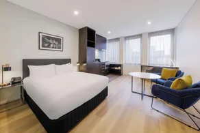 Oaks Melbourne on Collins Suites - Room