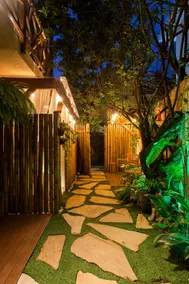 Casa d'Aroeira Residencial Boutique - Centro de Juqueí - Perto de Tudo - 2 quadras do Mar - Serviço de Praia - Roupa de Cama 600 fios algodão Egípcio - Tudo Novo - Estacionamento Interno - Cozinha - Consulte unidades com Ofurô Hidro e Cromoterapia - Sitzecke in der Lobby