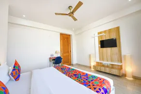 Via AR Suites - Room