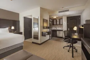 Staybridge Suites - Saltillo by IHG - Room