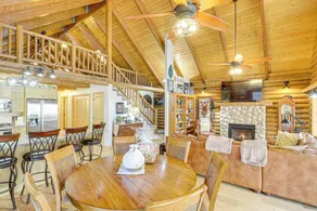 Trail Access & Riverfront Porch at Home in Provo! - Innvendig