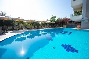 Saga Hotel - Basseng