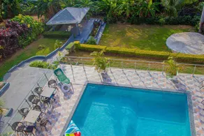 Crystal Jamaica Villa Tours - Piscina