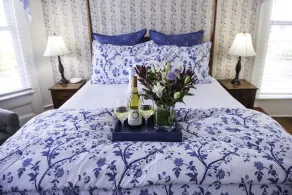Pecan Tree Inn - Room