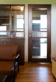 Mino - Interior entrance