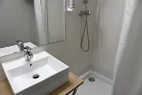 Hôtel Akena Clermont-l'Hérault - Salle de bain