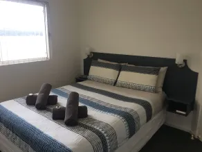 Crown Apartments - Room