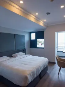 Santana Hotel - Room
