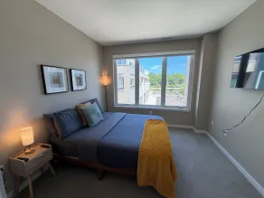 The George Modern 2BR - Værelse