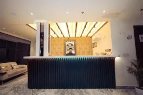HOTEL VANSHI VAT - Lobby