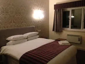 Strawberry Bank Hotel, NEC - Habitación