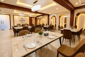 Mazestic Bay Hotel & Banquet - Restaurant