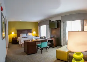 Hampton Inn & Suites Mishawaka/South Bend at Heritage Square - Chambre