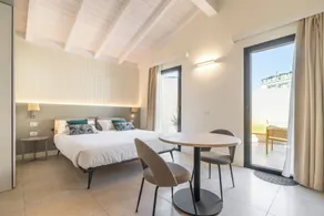 Karalin Sonnino Suites - Værelse
