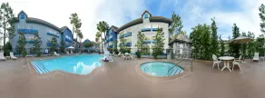 Azure Hotel & Suites, Trademark Collection by Wyndham - Piscine