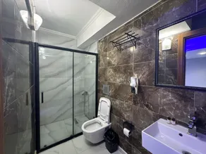 Grand Lara Hotel & Apartments - Bathroom