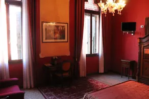 Palazzo Lion Morosini - Check in presso Locanda Ai Santi Apostoli - Rum
