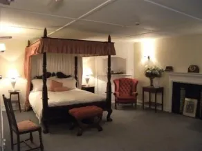 The Pack Horse Inn - Room