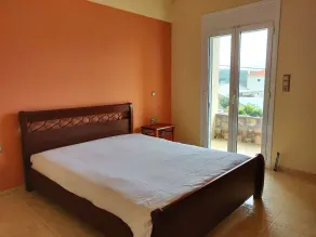 Grande villa conviviale et familiale avec jardin, piscine privée et terrasse | Vue piscine - Chambre