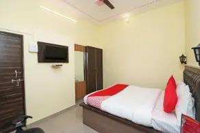 OYO 17171 Sandhya Guest House - Quarto
