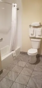 Best Western Airport Albuquerque InnSuites Hotel & Suites - Salle de bain