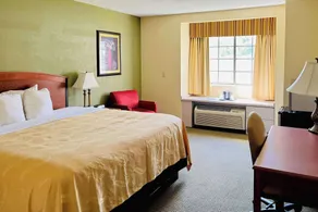 Quality Inn & Suites Prestonsburg next to Mountain Arts Center - Quarto