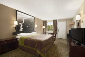 Super 8 by Wyndham Ormond Beach - Chambre
