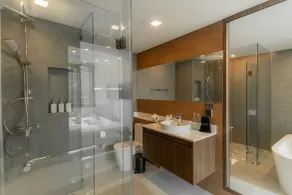 The Proud Karon Beach Phuket Trademark Collection By Wyndham - Bathroom