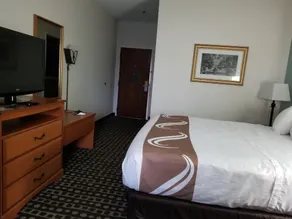 Quality Inn Fayetteville Near Historic Downtown Square - Room