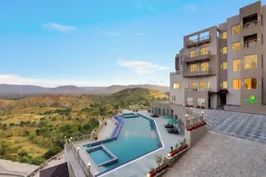 Lemon Tree Resort, Kumbhalgarh - Pool