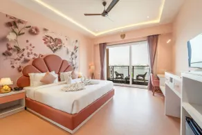 Lakeside Leisure A Lake View Hotel - Zimmer