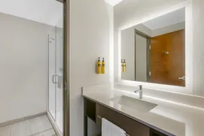 Best Western Plus Executive Residency Phoenix North Happy Valley - Bathroom