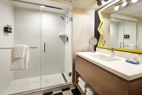 The Bristol Hotel San Diego - Bathroom