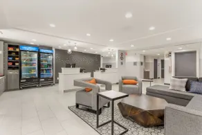  Best Western Plus Cleveland Inn & Suites - Réception
