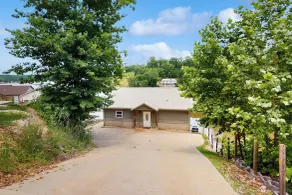 3BR Lakefront Home w/ 2 Living Rooms, Dock & W/D - Innenbereich