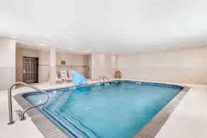 Comfort Inn & Suites Galveston Central Island near Pier - Piscine