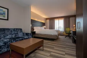 Holiday Inn Express Hotel & Suites Kansas City - Grandview by IHG - Room
