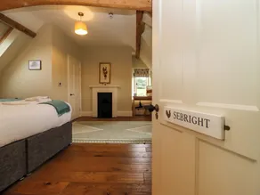 Hammonds Farmhouse - Room
