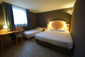 DC Sleep & Go Brussels West - Room