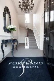 Portland Apartments - Room