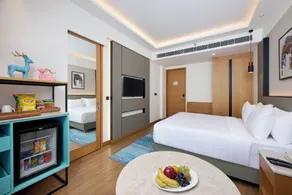 Iris Sarovar Portico - Room