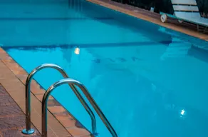 Vela Suites - Piscina