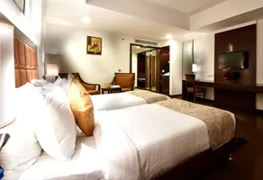 The Golden Plaza Hotel & Spa - Zimmer