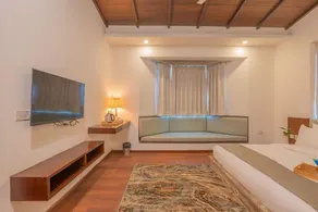 tusker trail corbett - Room