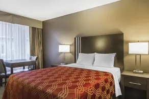 Econo Lodge Inn & Suites - Chambre
