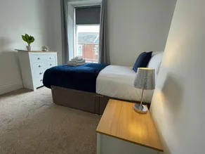 Lovely 3 Bedroom Apartment In Newcastle Upon Tyne With Free Parking - Chambre