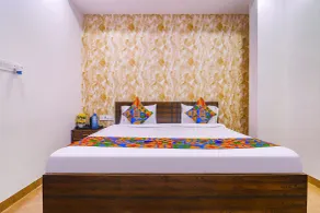Hotel O Dream Elite Near Golconda Fort - Rum