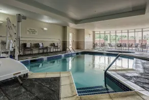 Courtyard Hadley Amherst - Piscine