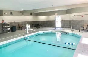 Red Roof Inn & Suites Omaha - Council Bluffs - Pool