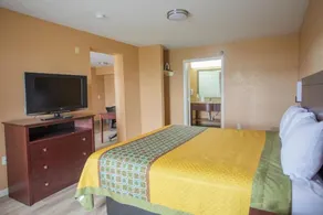 The Crossroads Hotel and Suites Irving - Zimmer